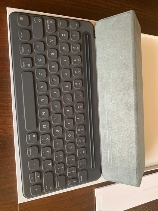 Клавиатура Apple iPad Pro 9.7-inch Smart Keyboard (US) A1772