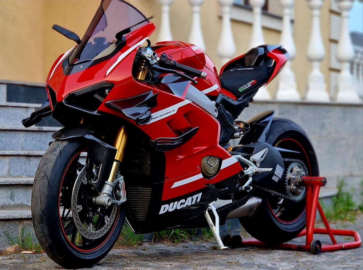 Ducati Panigale V4S Superleggera