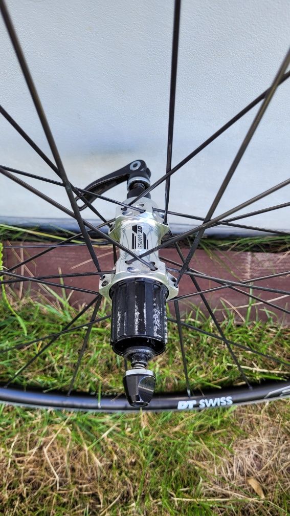 Koła dt swiss spline r23 szosa