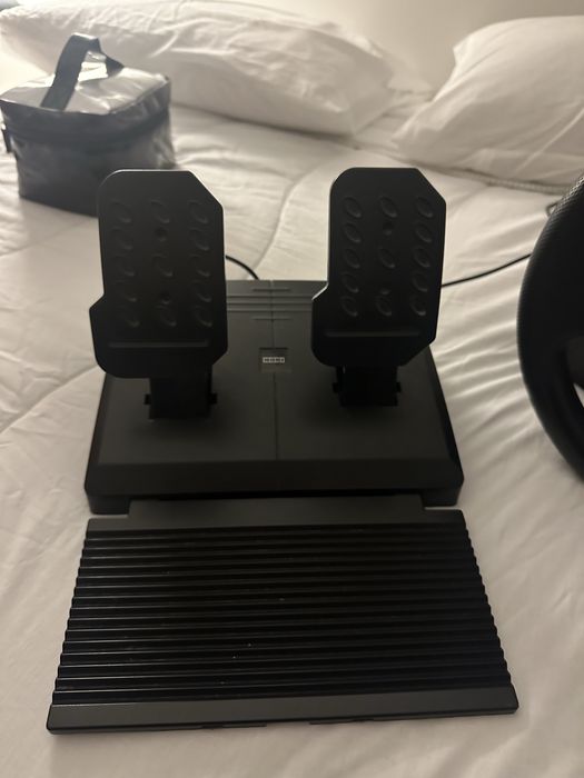 Volante hori racing whell apex wireless para ps4 novo