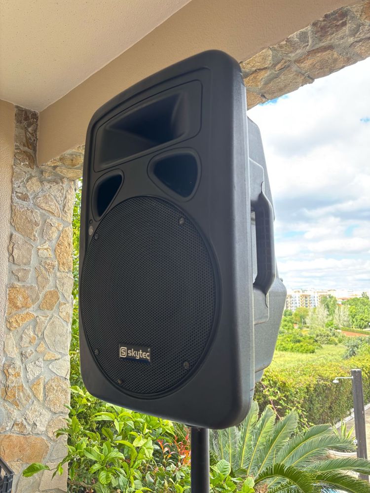 2 colunas Skytec 600w