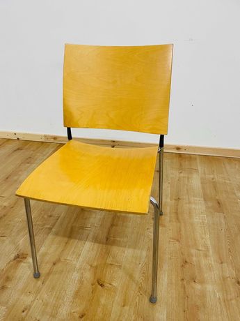 Krzesła drewniane - 15 sztuk