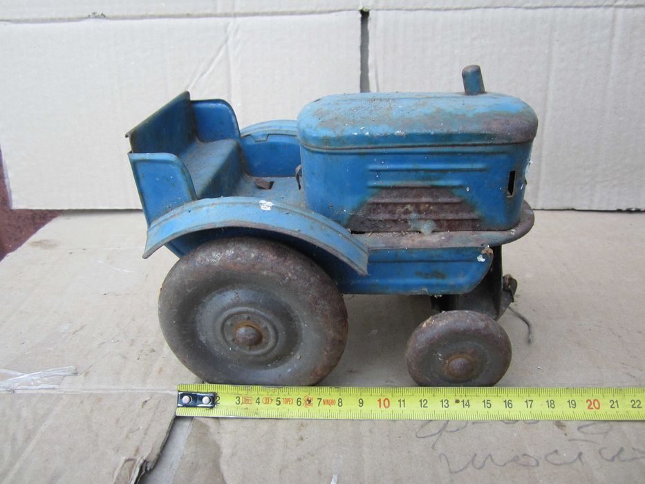 Ретро игрушка  лодка , грузовик , трактор