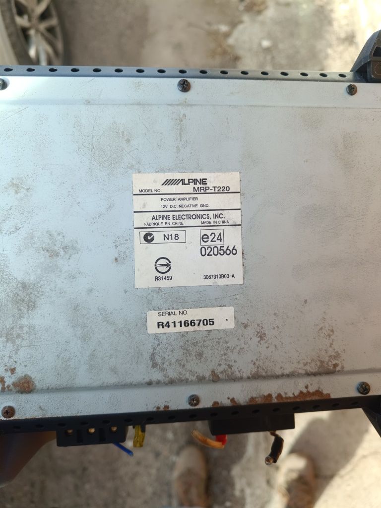 підсилювач alpine MRP- T220