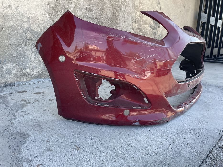 Продам бампер FORD C-max titanium