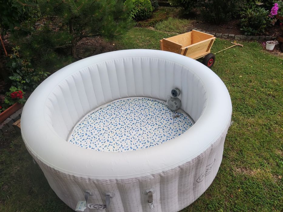 Jacuzzi Lay z spa Cancun