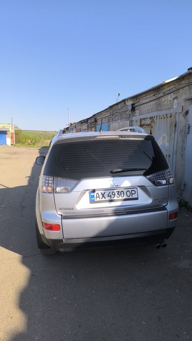 Mitsubishi outlander XL