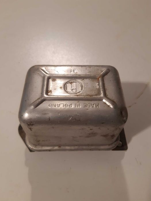 Regulator napięcia prądnicy RG15k 12V 25A 03N 8  Żuk Warszaw Syrena...