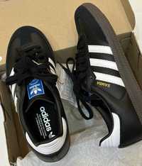 Czarne buty Adidasa 39
