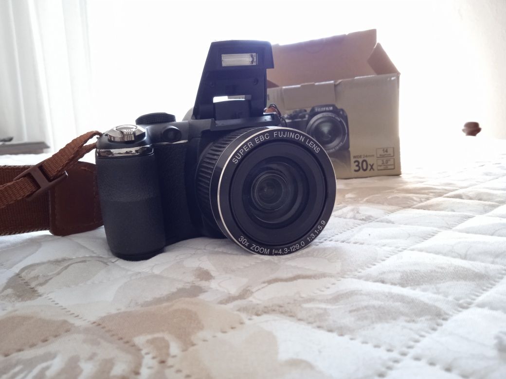 Fujifilm Finepix S4000