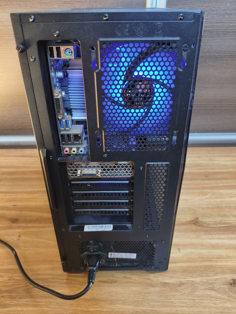 Komputer Stacjonarny i7 8gen ARGB Gtx 1060 6gb 32GB  SSD/HDD