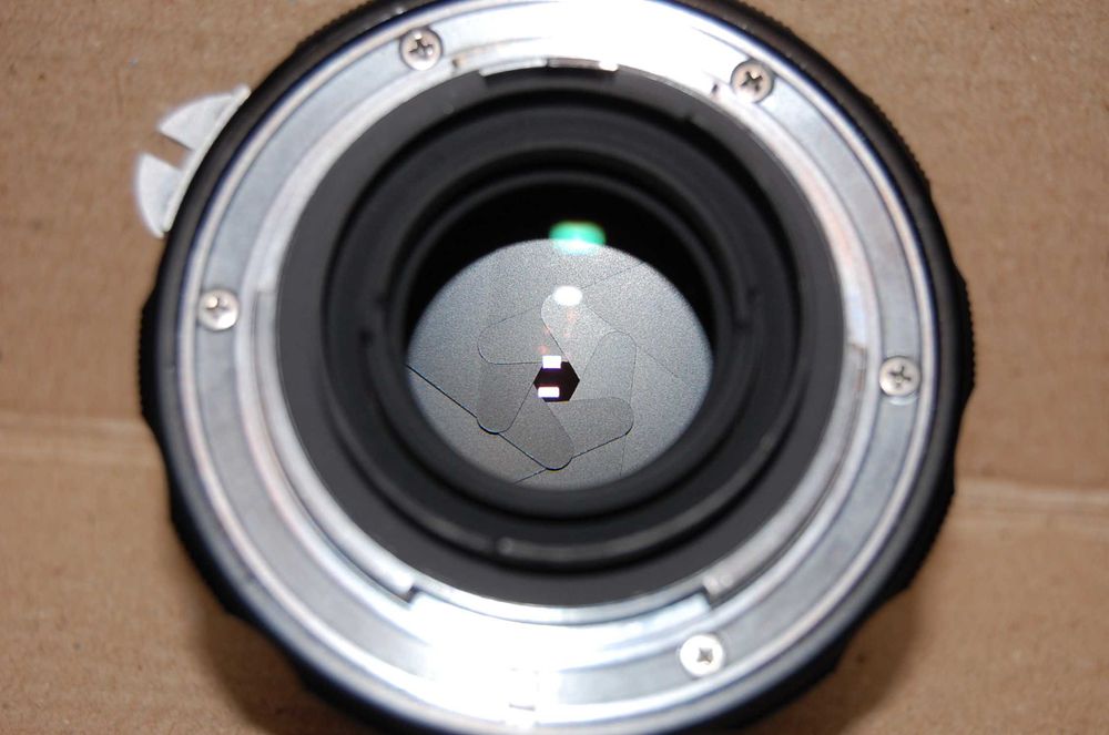 Об'єктив Nikon Nikkor-H.C 1:2 50mm (nonAI)