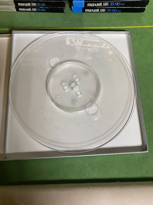 Пластикова катушка 26.5 см.