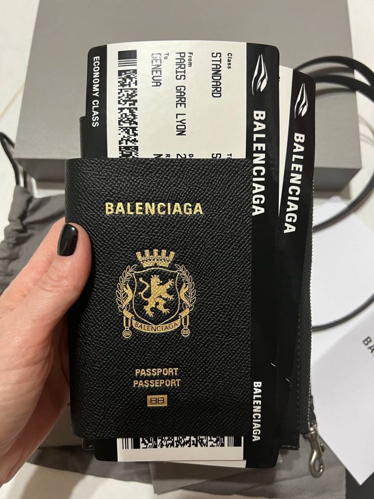 Кошелек/портмоне Balenciaga Passport Wallet Баленсиага премиум
