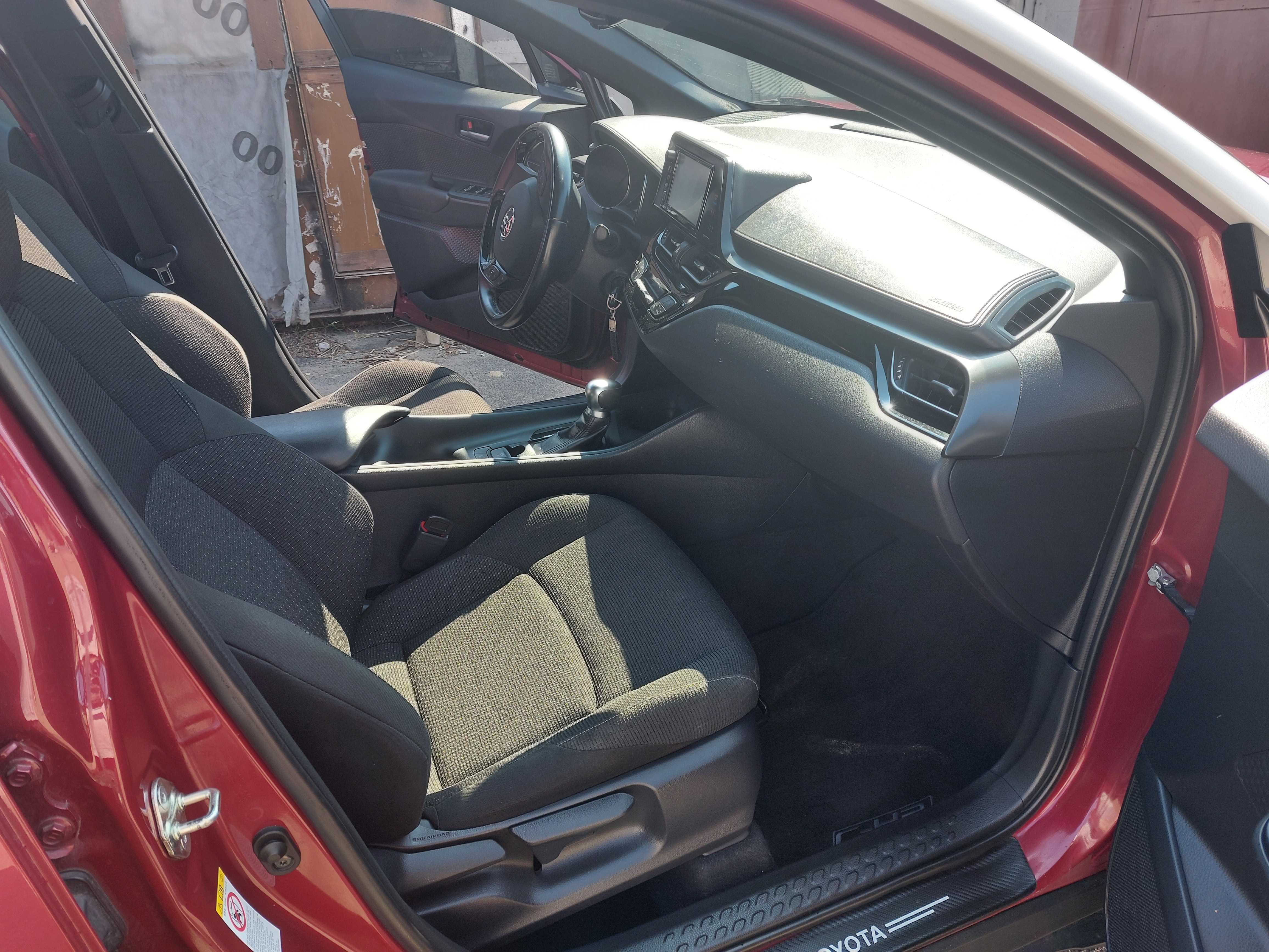 Продам Toyota C-HR