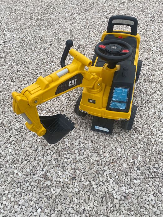 escavadeira de brinquedo