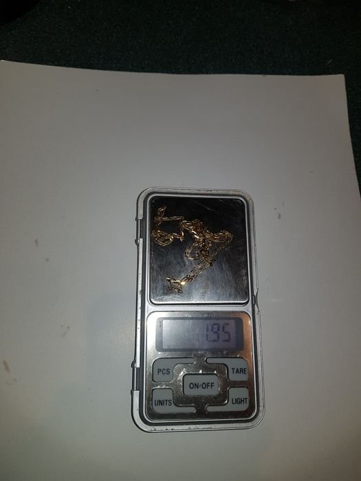 Złoty łańcuszek tanio