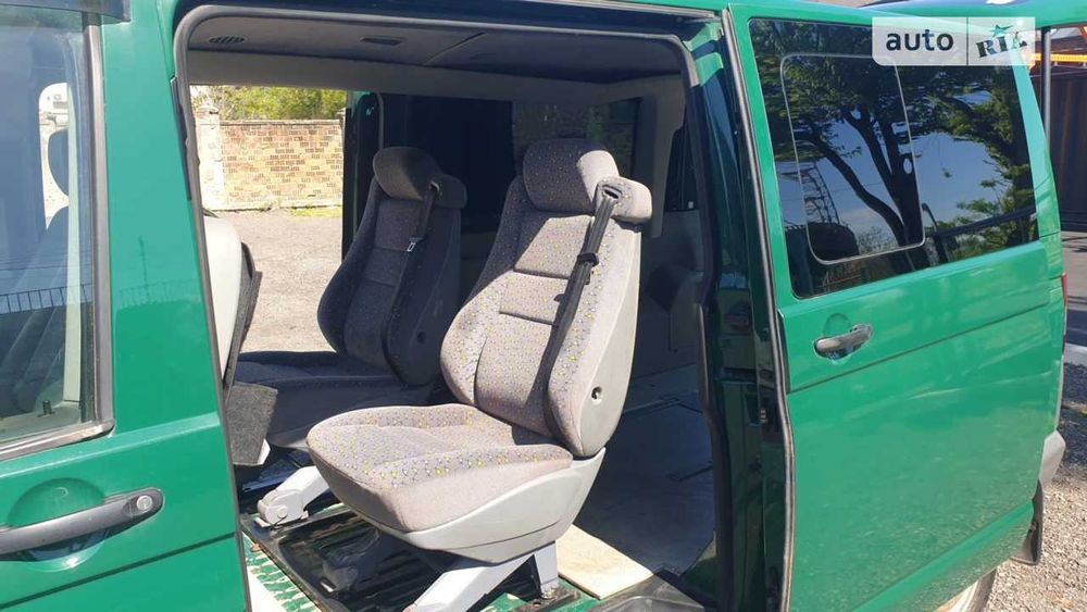 Продам VW T5 2011р. 345тис.км   2.0 TDI