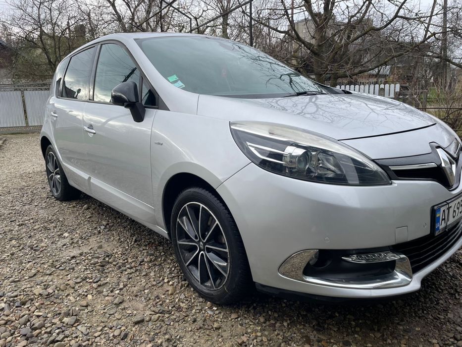 Автомобіль Renault Megane Scenic