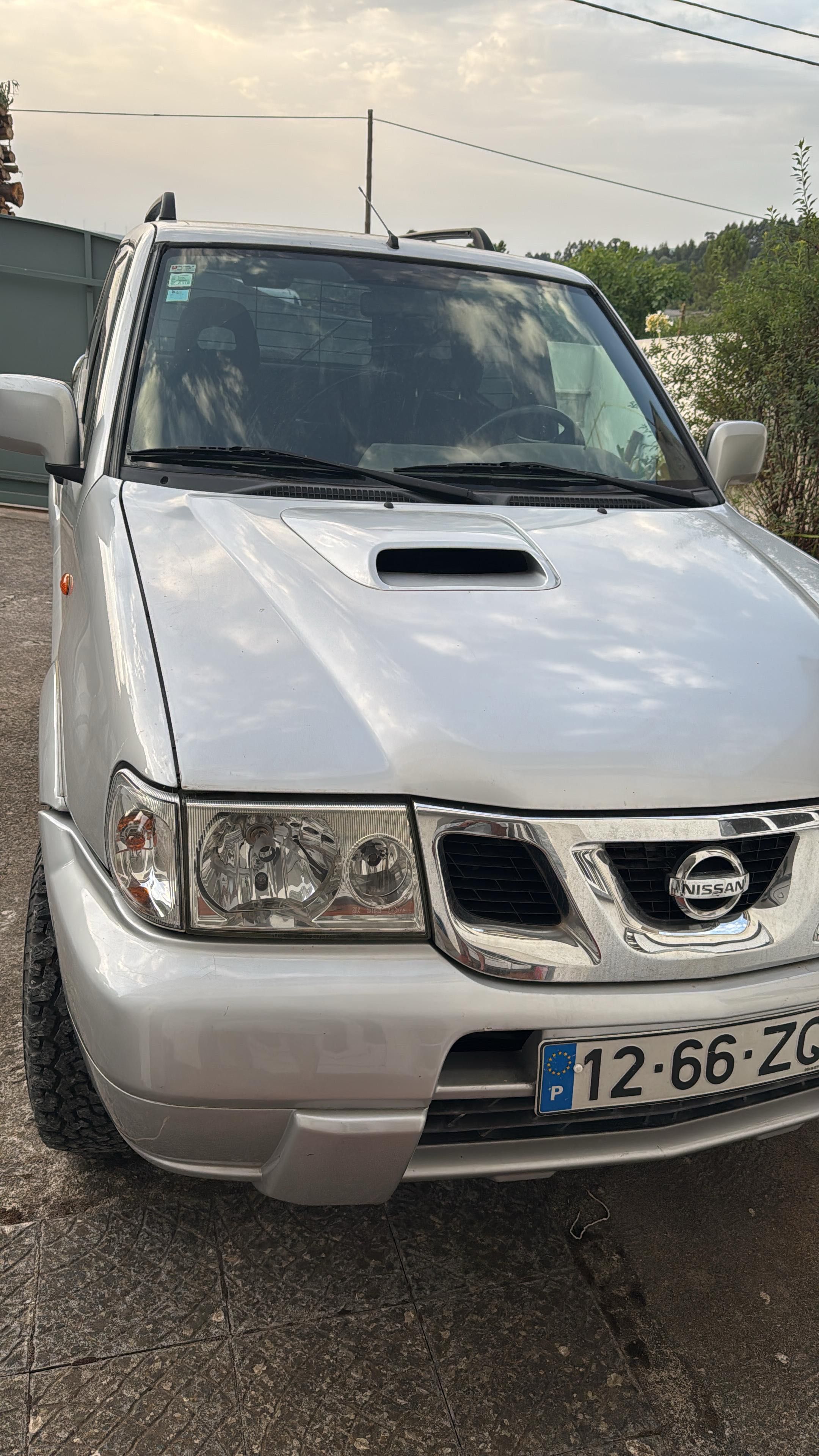 Nissan Terrano 3.0 154cv