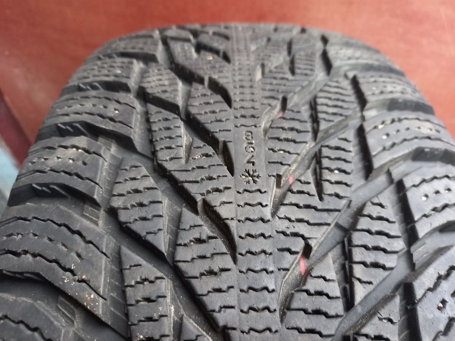 Шини Nokian Hakkapeliitta R3 SUV 245 70 16