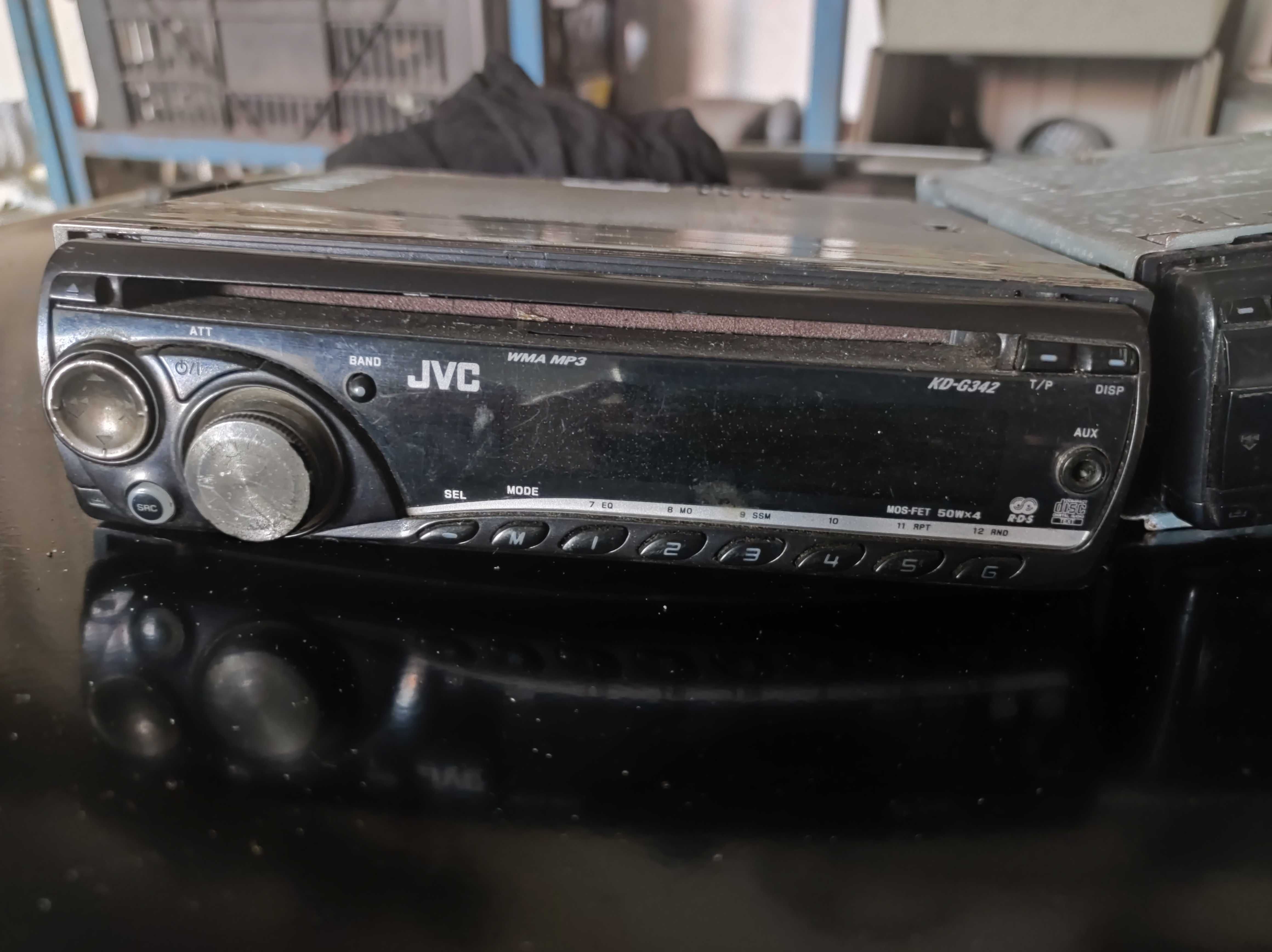 Vendo auto radio CD