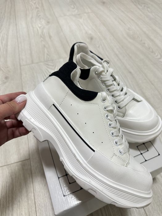 Кросовки в стиле Макквин ( Alexander McQUEEN)