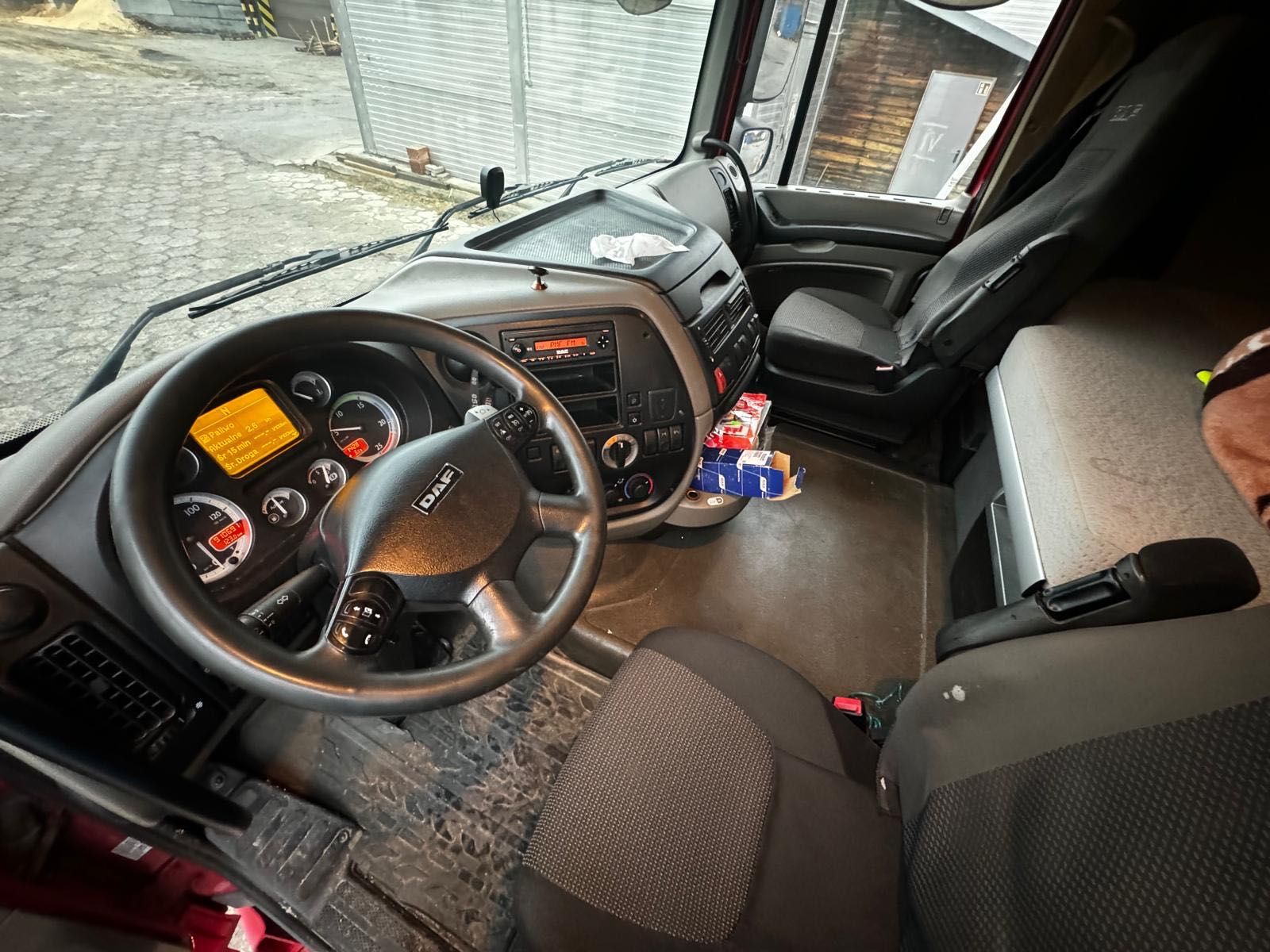 DAF ate 2012 mega wraz z naczepą Krone z 2017 mega
