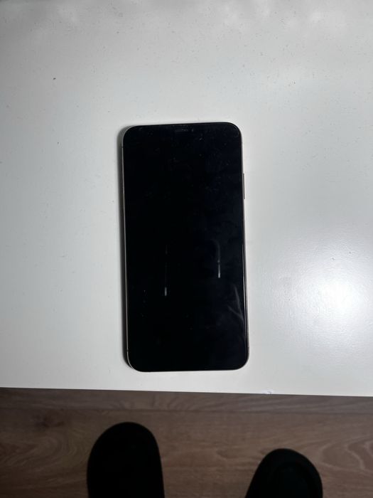 Iphone xs max.