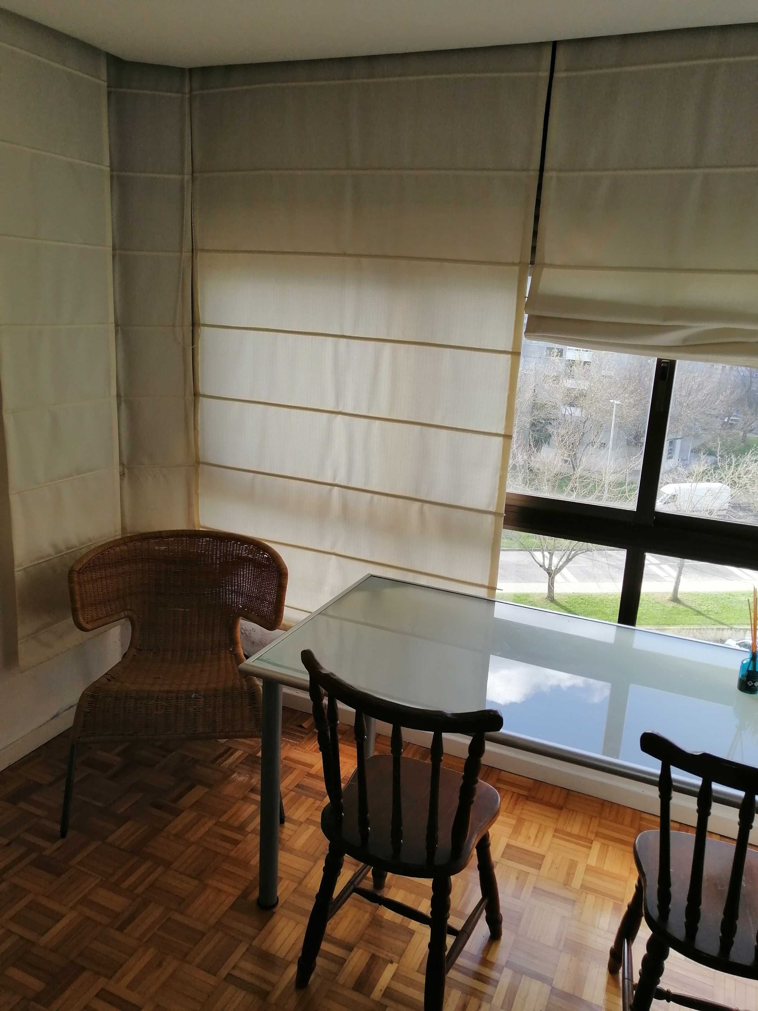 Quarto grande (30 m2) para rapariga estudante/trabalhadora