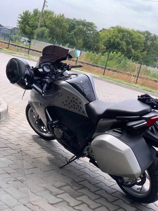 Мотоцикл Спорт-туризм  HONDA VFR 1234