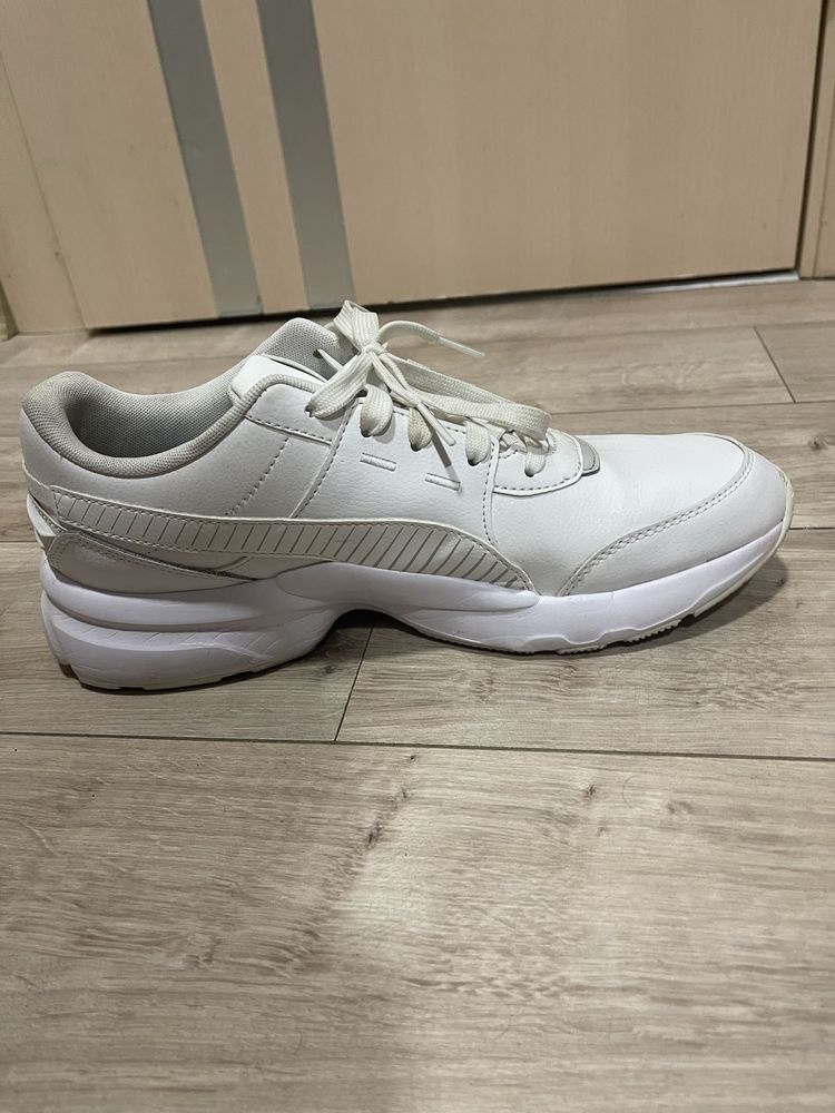 Кросівки шкіряні білі Puma FUTURE RUNNER 43р, кросовки кожаные  Пума