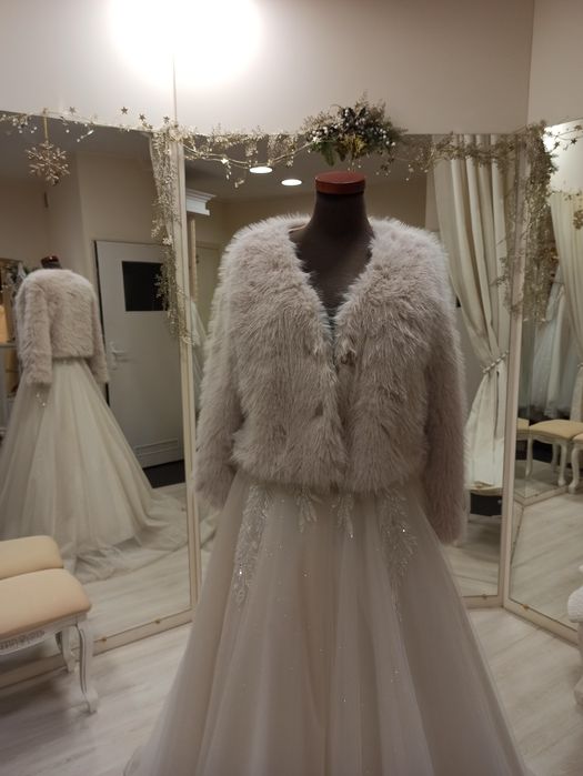 Bolerko etola futerko okrycie wierzchnie ślubne beż beżowe 36 38