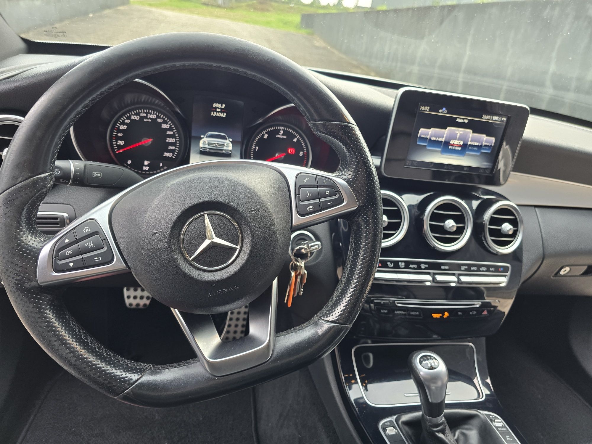 Mercedes benz c 200 amg