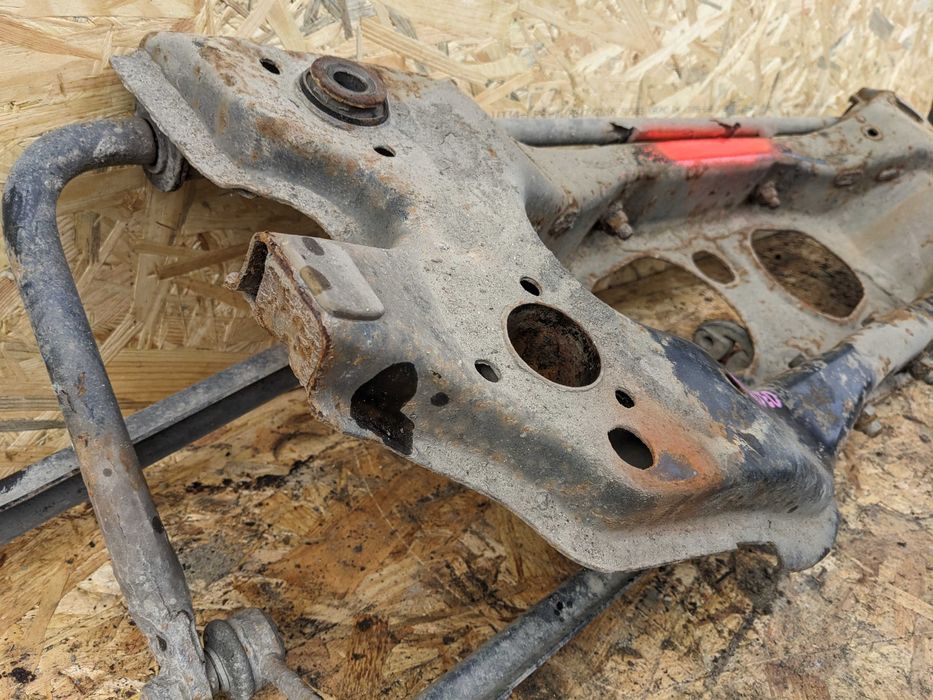 Ford Mondeo MK3 Liftback Sanki Wózek Belka Kołyska Tył Tylne