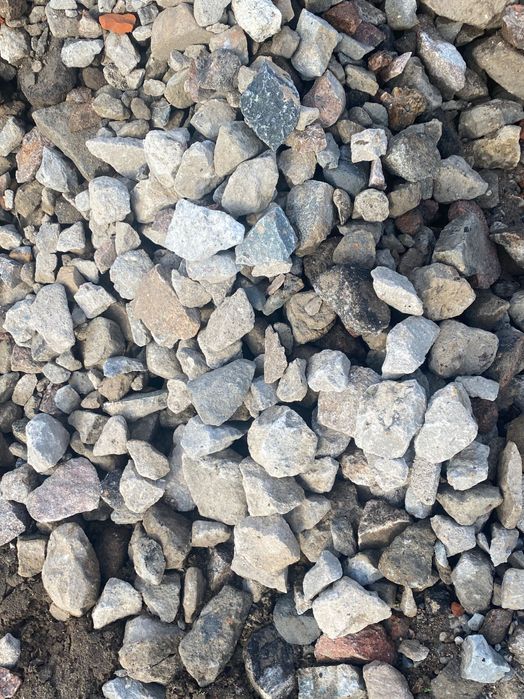 Piasek,Kryszywa,Ziemia Ogrodowa