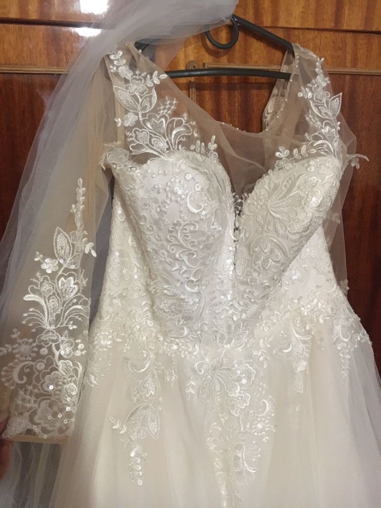 Свадебное платье, возможно на прокат