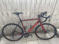 Rower szosowy na ramie gravel – Cannondale Caadx – gotowy do jazdy
