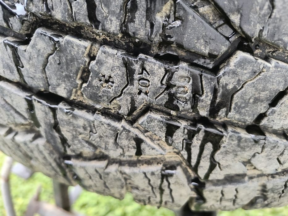 Зимова резина з дисками 31/10.5R15 Nokian rotiva AT