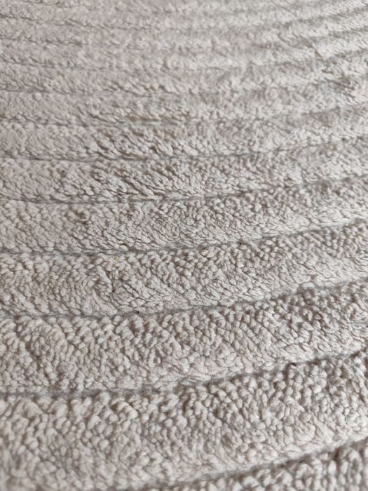 Beżowy dywan 170x120