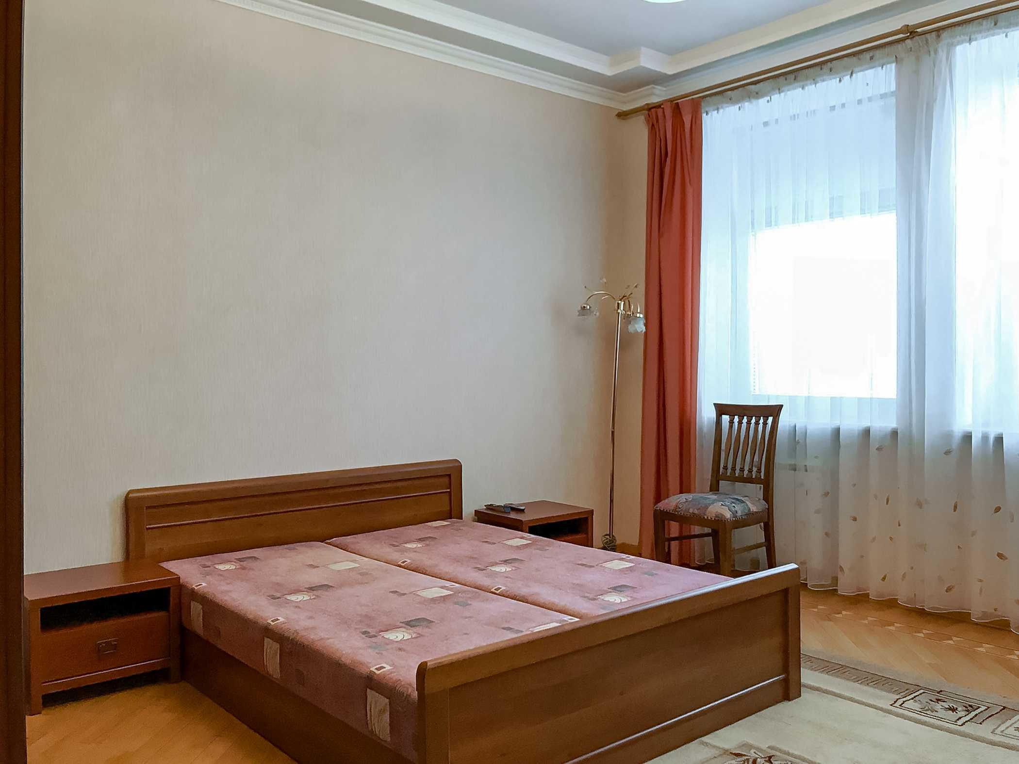 Оренда, Гусовського, 11/11, 3 кімн, 145м, ЖК «Введенський», Печерськ