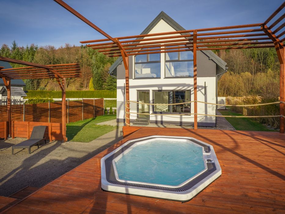 Domki u Duszy,  jacuzzi, góry, domki Brenna , Sląsk. rzeka