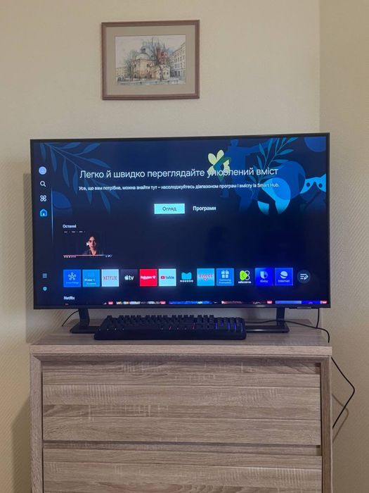 Телевізор SAMSUNG Crystal UHD DU8500