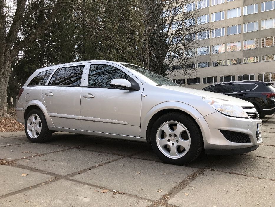 Opel Astra H Caravan універсал дизель