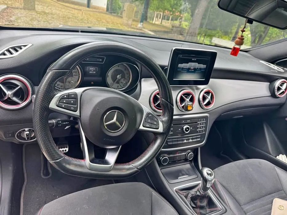 Mercedes-Benz CLA 200 d AMG Line