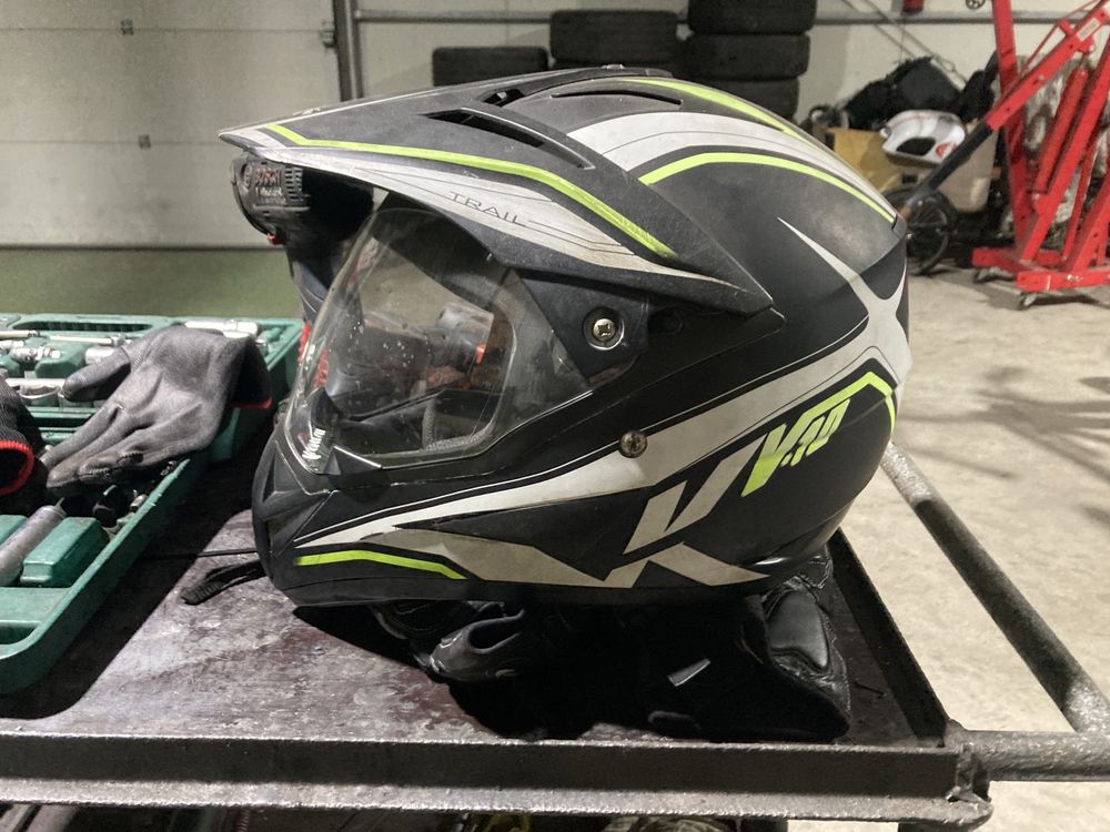 Kask na motocykl motocyklowy crossowy z daszkiem plus rękawice