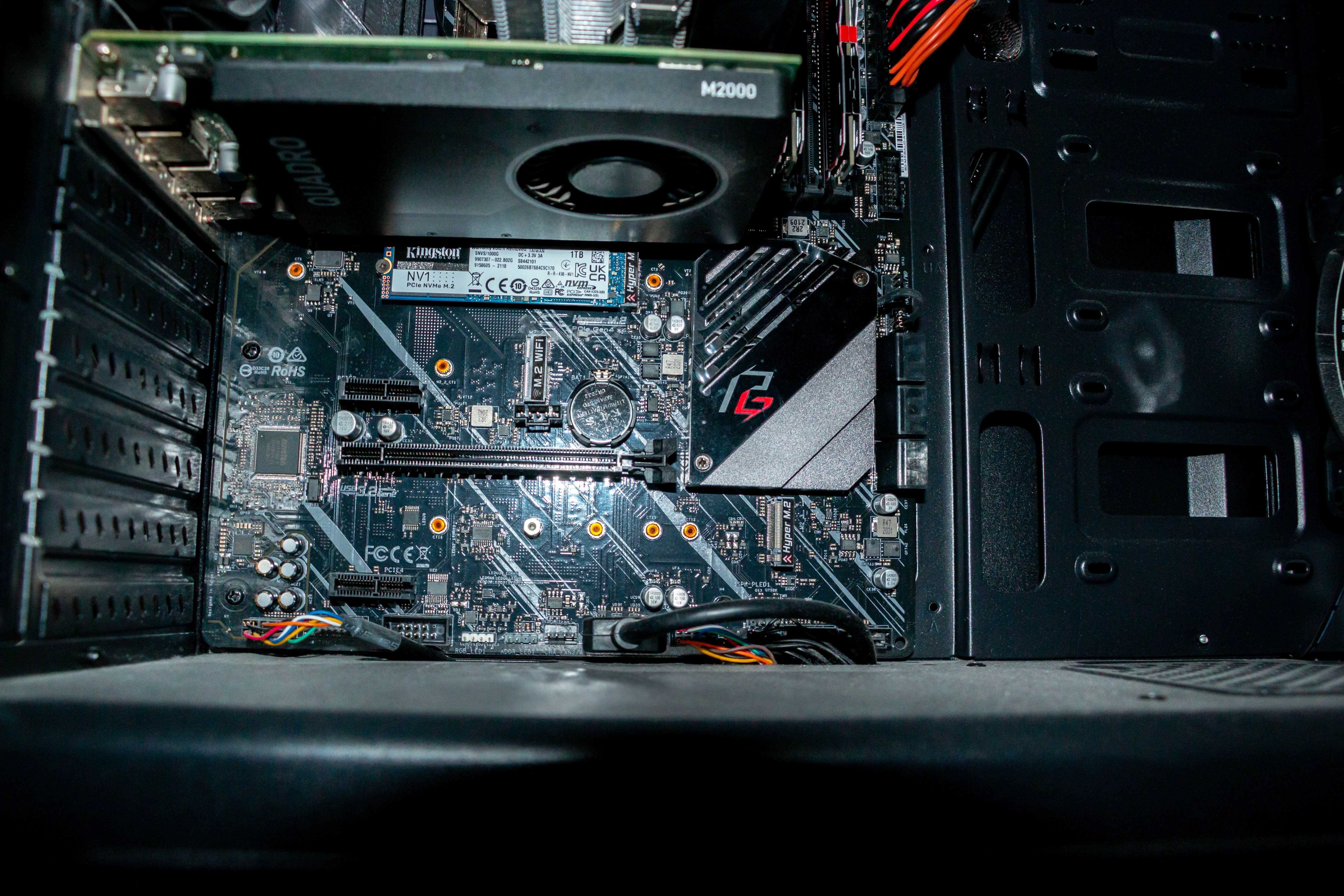 Продам потужний компьютер AMD RYZEN 7 3700X 8-CORE 3.6 GHz