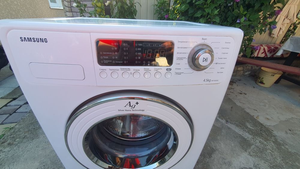 Пральна машина б/в Samsung 4.5 kg 1000 об/хв дисплеєм mod.wf 745059c