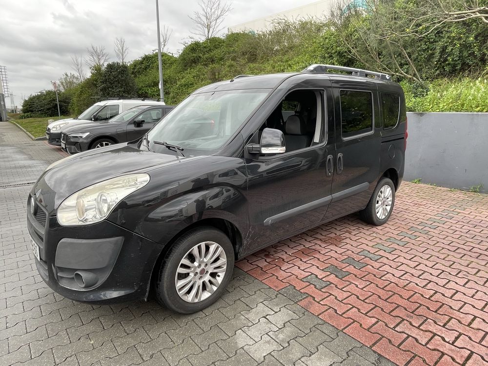 DOBLO bus 7 Lugares