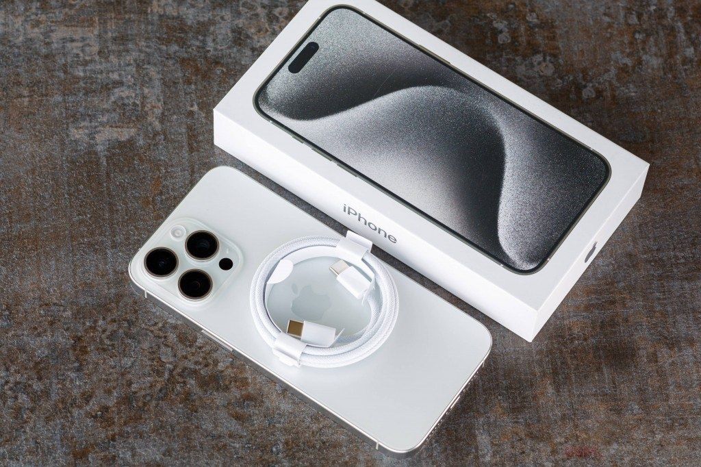Продам iPhone(8,X,XS,SE,11,12,13,14-15Plus,15maxPro)Новые в упаковке!